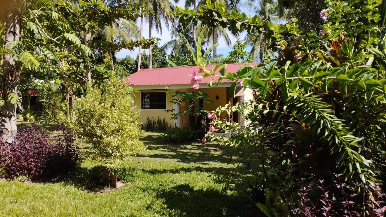 Acacia'S Cottages With Starlink Wifi Mambajao Exterior foto