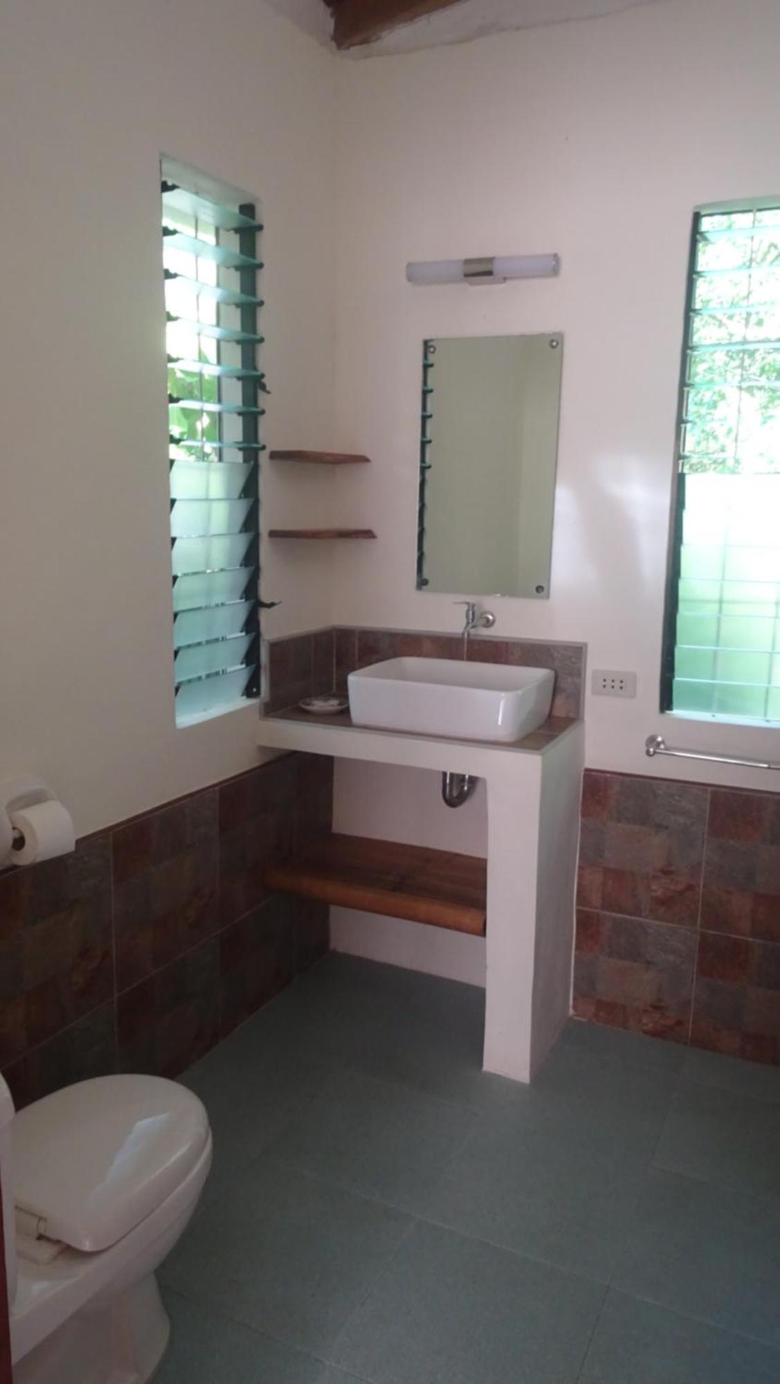 Acacia'S Cottages With Starlink Wifi Mambajao Exterior foto